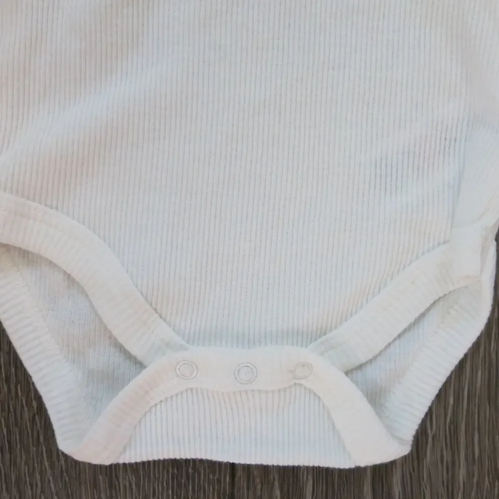 Baby Girl *NWT*2 Piece Outfit Size 3/6 Month Short Sleeve Head Band White Sassy